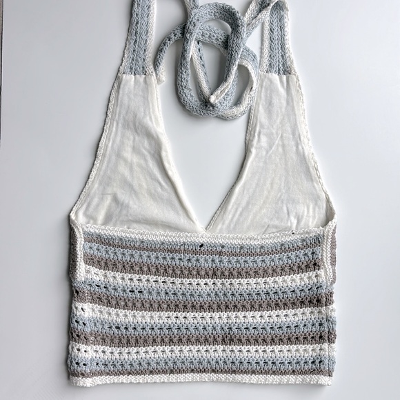 Hollister Crocheted Halter Crop Top - Picture 2 of 5